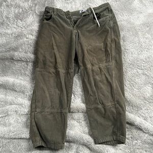 Size 28 men’s monet corduroy olive green pants